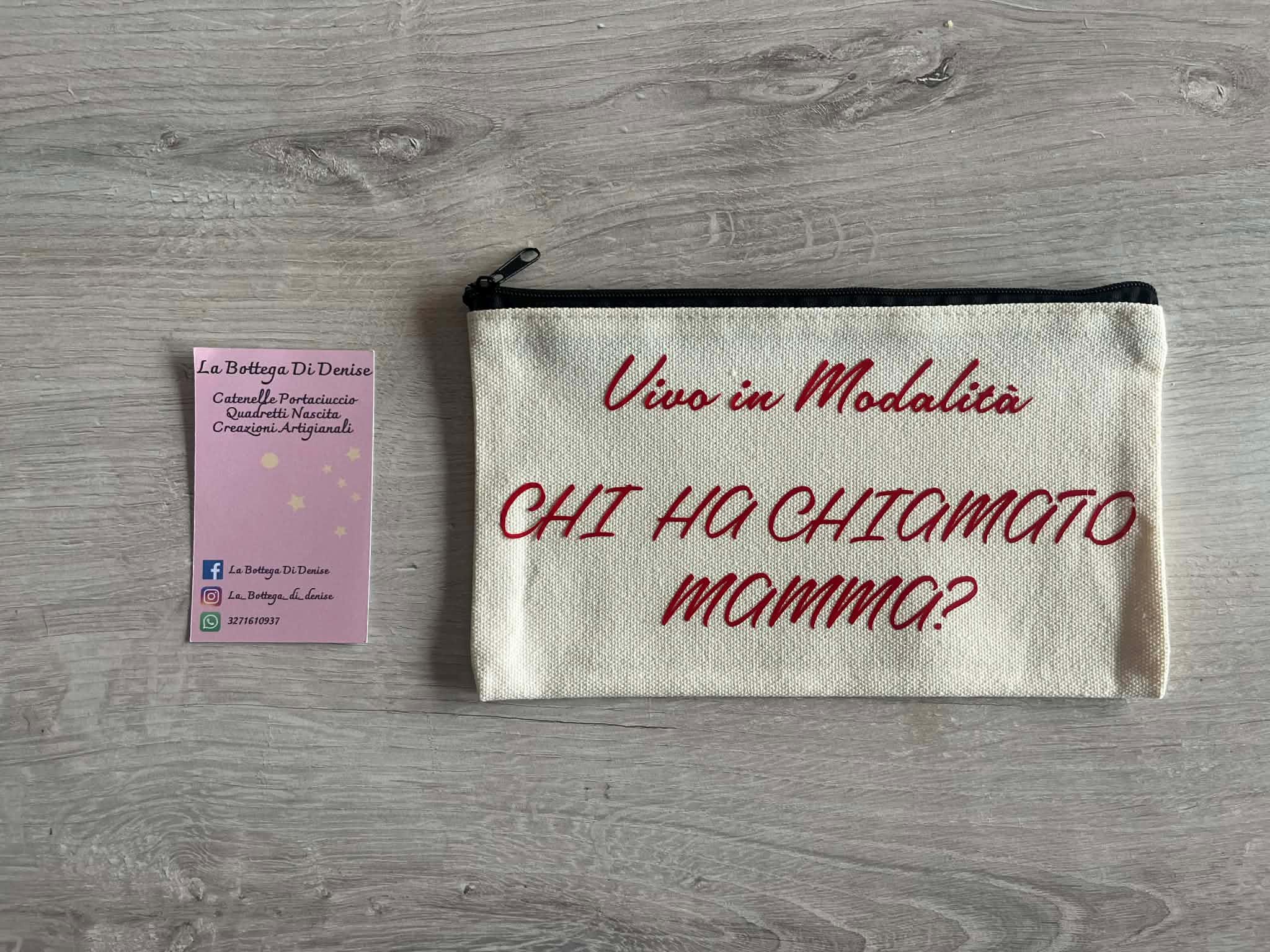 Pochette Festa della Mamma, Astuccio con Frase Minimal Chic, Idea regalo mamma, Borsetta personalizzata, Accessorio Donna.