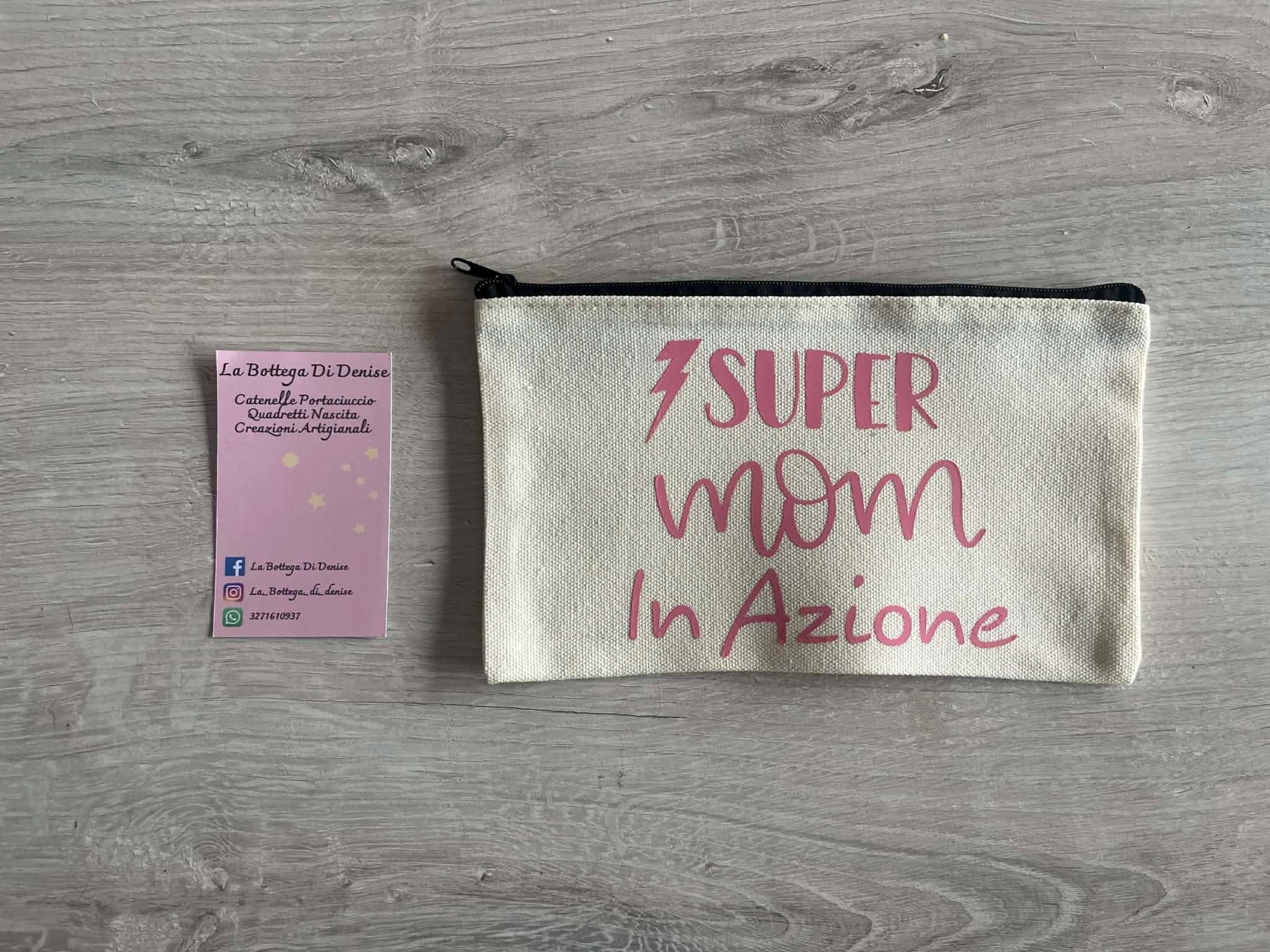 Pochette Festa della Mamma, Astuccio con Frase Minimal Chic, Idea regalo mamma, Borsetta personalizzata, Accessorio Donna.