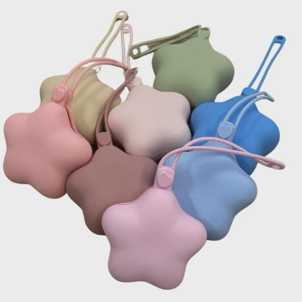 Catenella Portaciuccio “Alice” Personalizzata – Silicone Atossico – Idea Regalo Nascita – Handmade